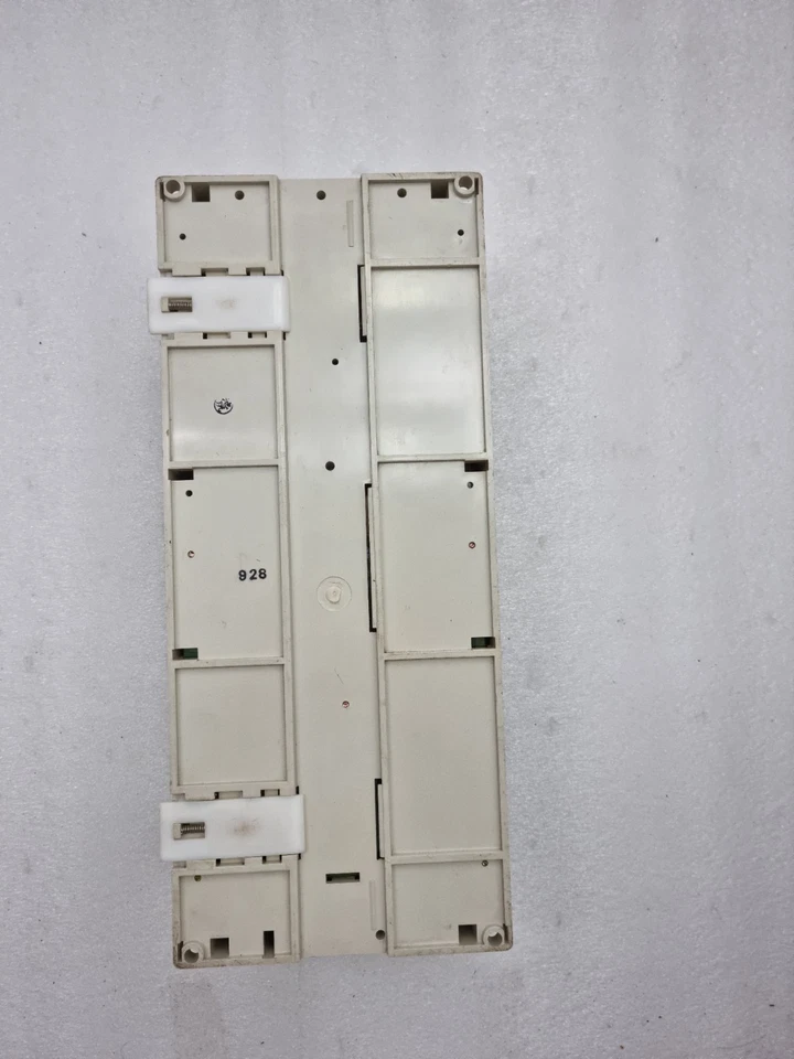 MITSUBISHI FX-80MT-ESS/UL PROGRAMMABLE CONTROLLER 100-240VAC (ERROR BLINK )